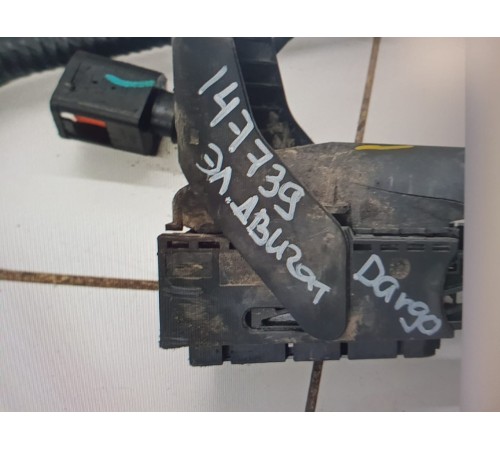 Обшивка двери передняя правая