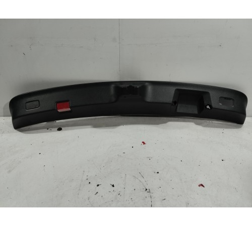 Накладка замка крышки багажника