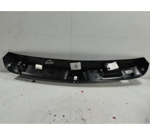 Накладка замка крышки багажника