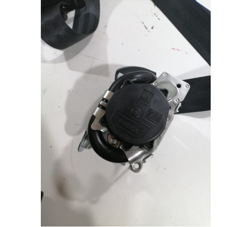 Ремень безопасности передний левый