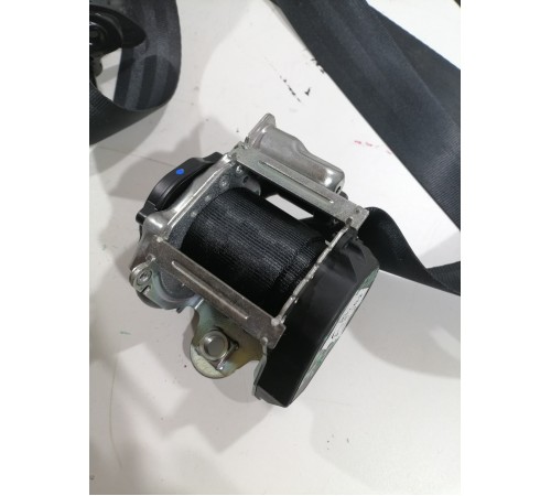 Ремень безопасности передний левый