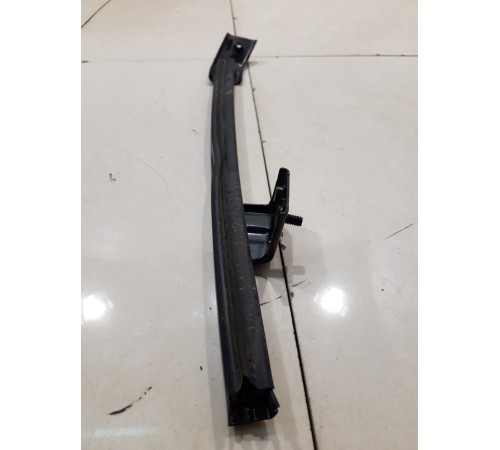 Направляющая стекла (задняя, левая)