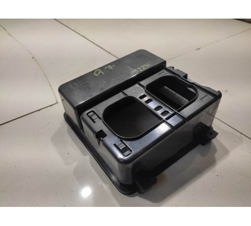 Вставка в центральную консоль