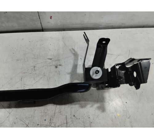 Кронштейн(крепление) шторки багажника