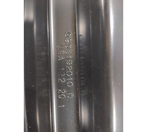 Кронштейн(крепление) шторки багажника