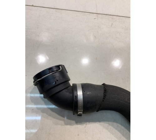 Патрубок радиатора