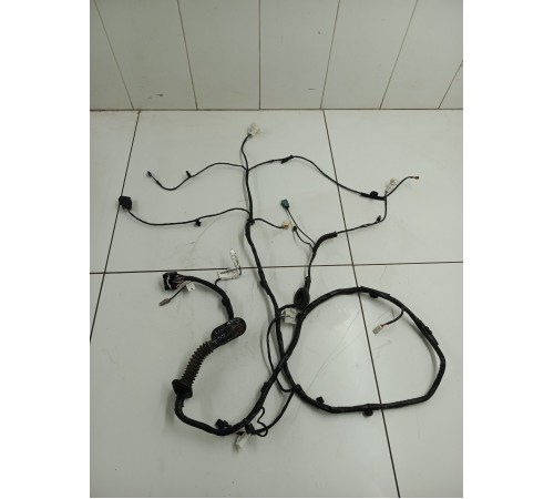 Электропроводка крышки багажника