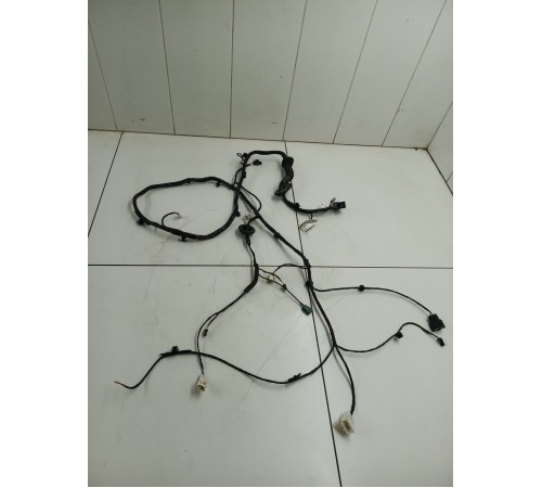 Электропроводка крышки багажника