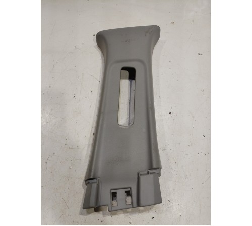 Обшивка центральной стойки(правая верхняя)