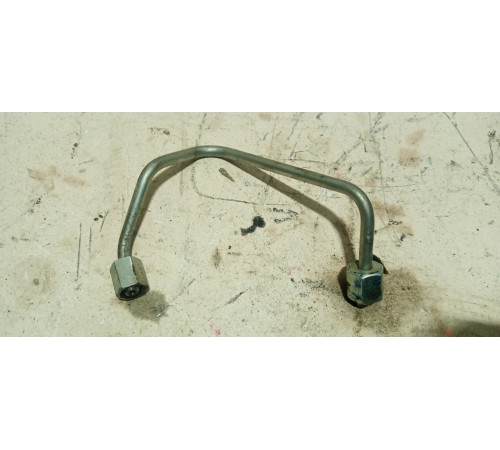 Трубка топливная  на 2 цилиндр