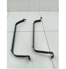 Петли крепления бензобака