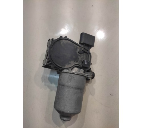 Моторчик стеклоочистителя (передний)