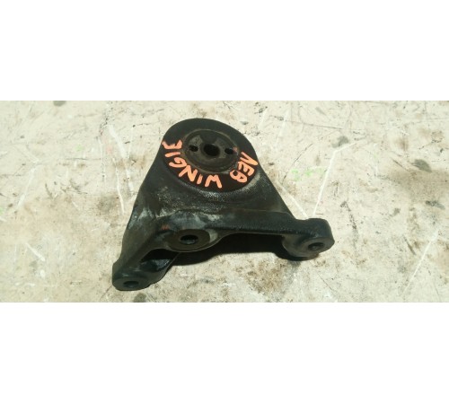 Кронштейн Опоры двигателя левый