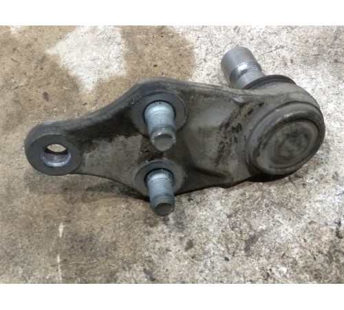 Шаровое переднего правого нижнего рычага