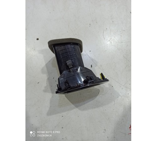 Воздушный дефлектор левый