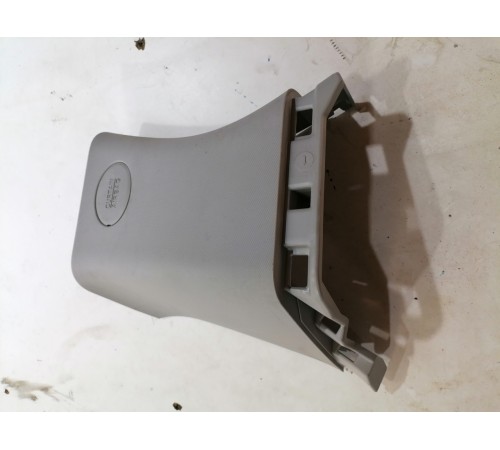 Накладка багажника левая верхняя