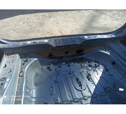 Задняя панель