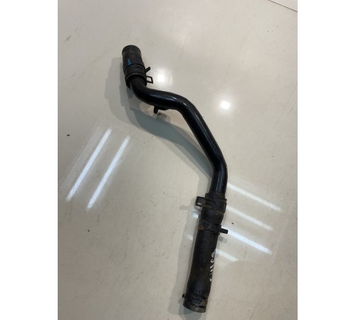 Патрубок системы охлаждения