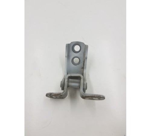 Петля двери передняя правая верхняя