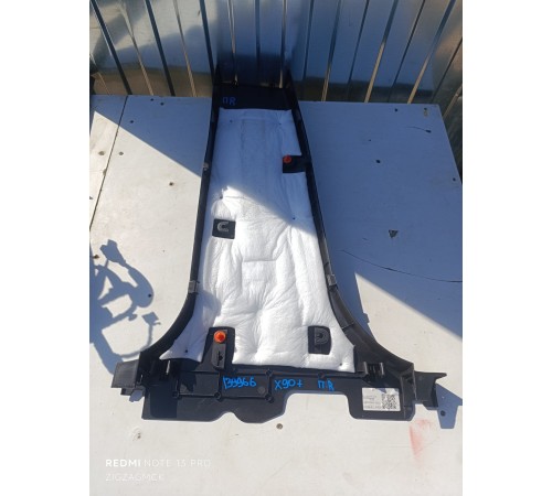 Обшивка центральной стойки правая нижняя