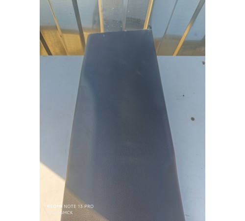 Обшивка центральной стойки правая нижняя