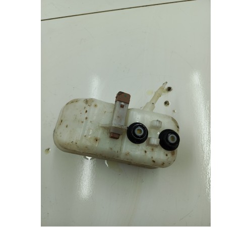 Бачок расширительный тормозной жидкости