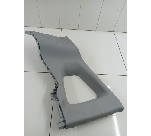 Обшивка стойки задняя левая