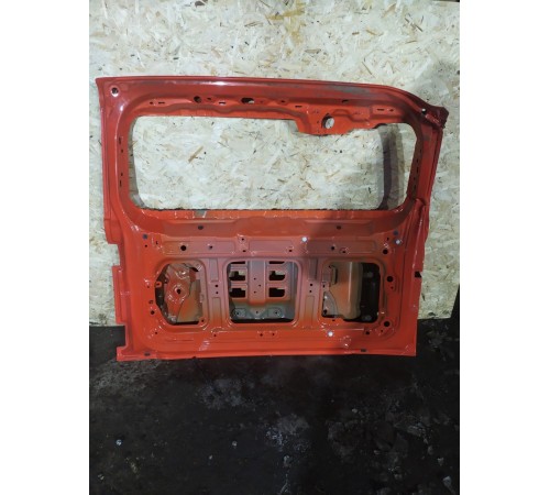 Крышка дверь багажника