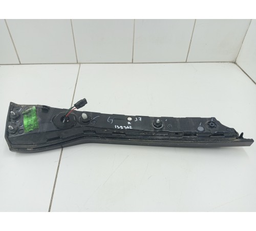 Фонарь задний правый внутренний