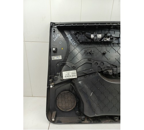 Обшивка двери передняя левая