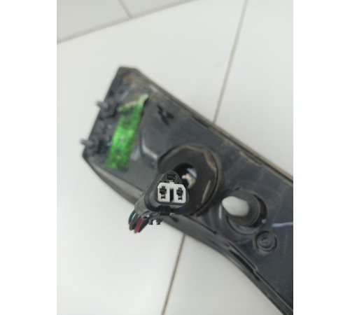 Фонарь задний правый внутренний