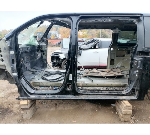 Порог со стойкой левый