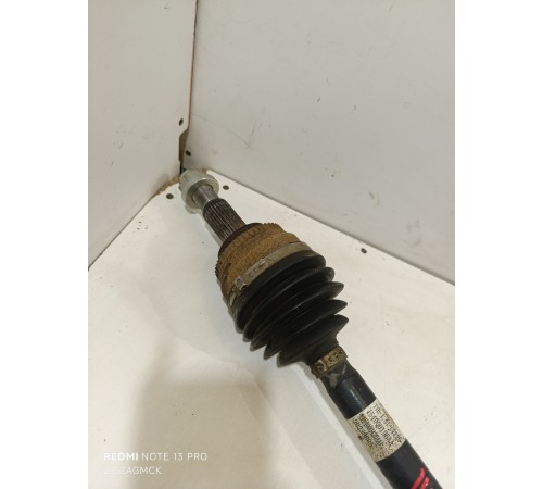 Полуось (привод) передний правый