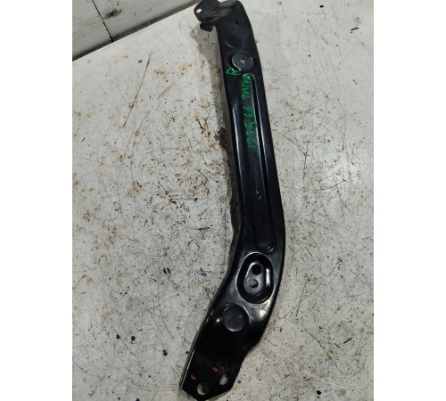 Планка кронштейн фары передней панели правый