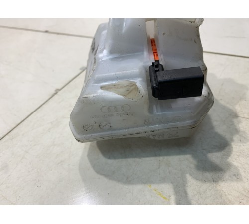 Бачок главного тормозного цилиндра