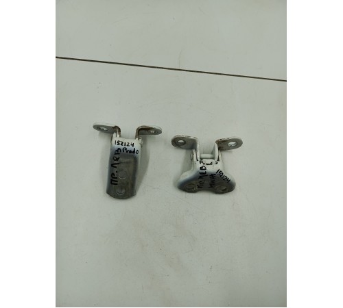 Петли двери передние левые