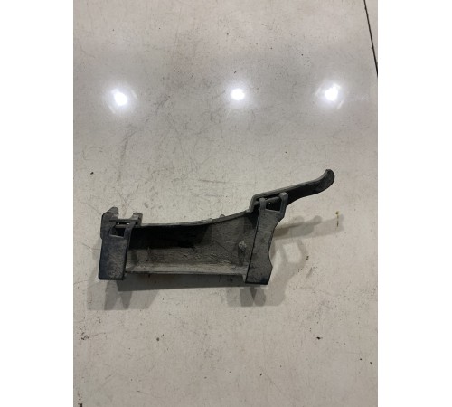 Кронштейн(крепление) проводки заднего левого колеса