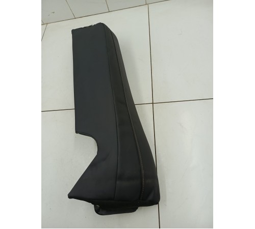 Боковина заднего ряда сиденья левая