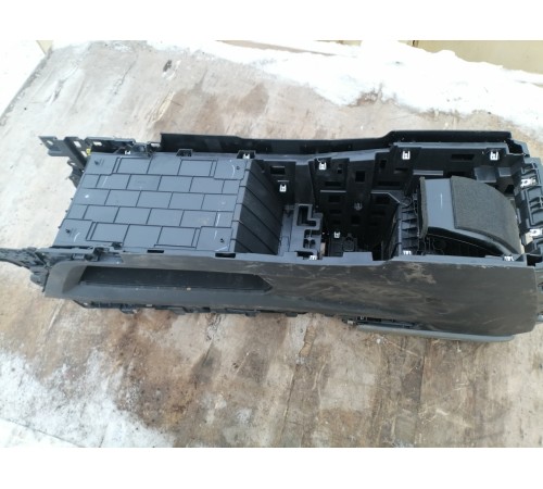 Центральная консоль