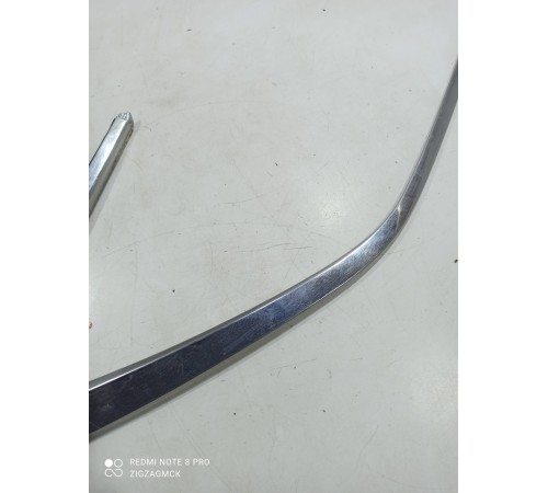 Молдинг двери(задний левый)