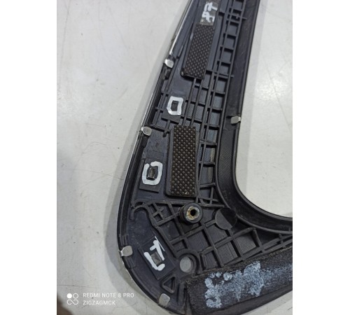 Молдинг двери(задний левый)