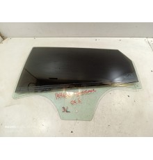 Стекло двери заднее левое