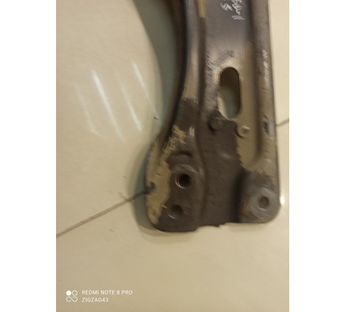 Рычаг продольный (задний, правый)