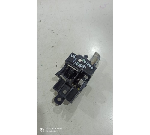 Ручка двери (передняя правая внутренняя)