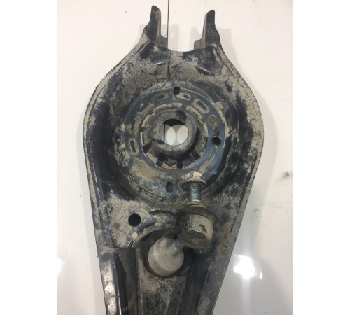 Рычаги подвески задний левый под пружину