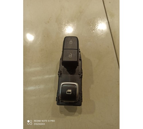 Кнопка стеклоподъемника (передняя, правая)