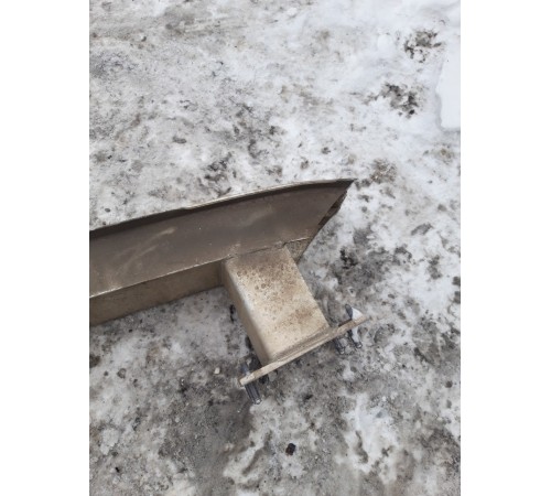 Усилитель заднего бампера