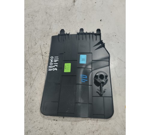 Накладка центральной консоли левая