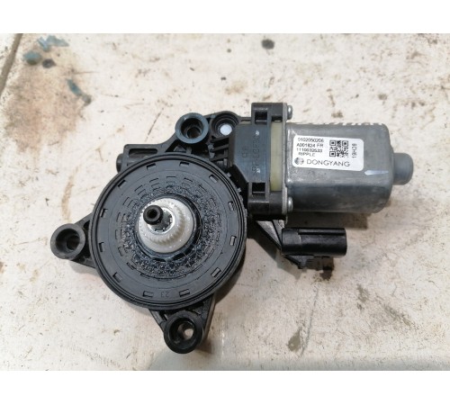 Моторчик стеклоподъемника Передний Правый