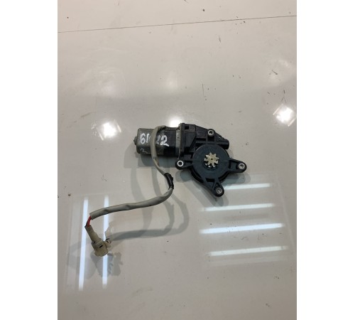 Моторчик стеклоподъемника задняя левая